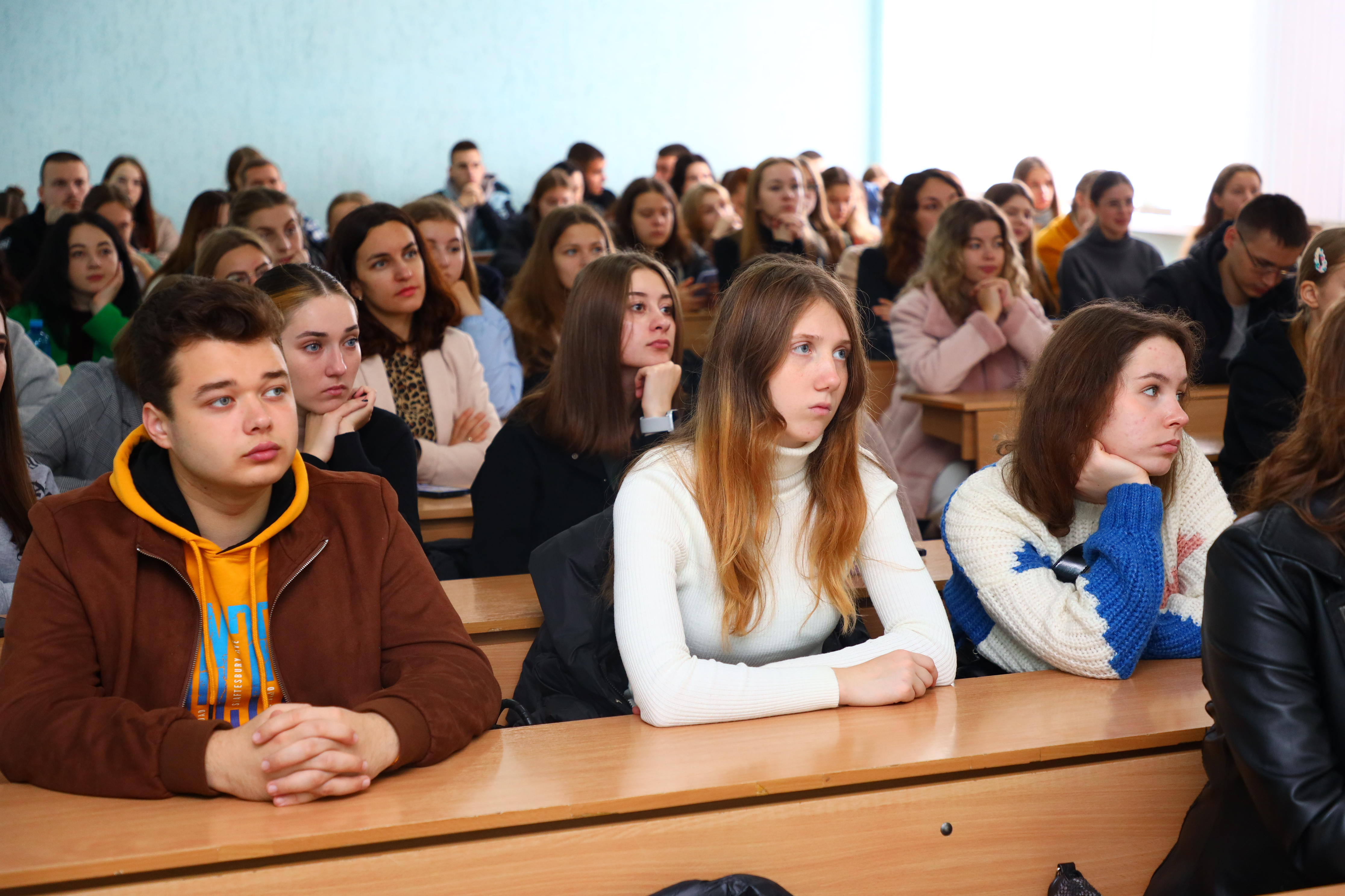 Студентська молодь